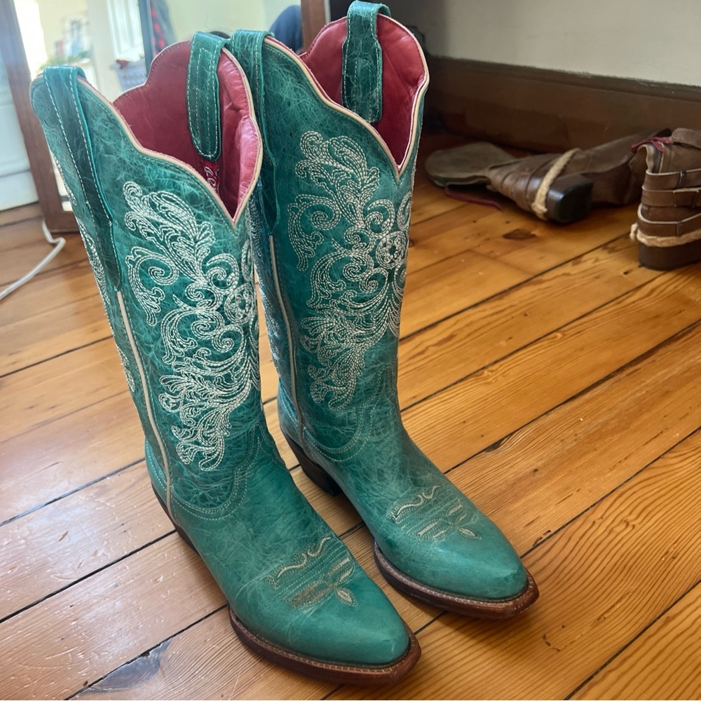 Ferrini turquoise cowgirl boots size 8